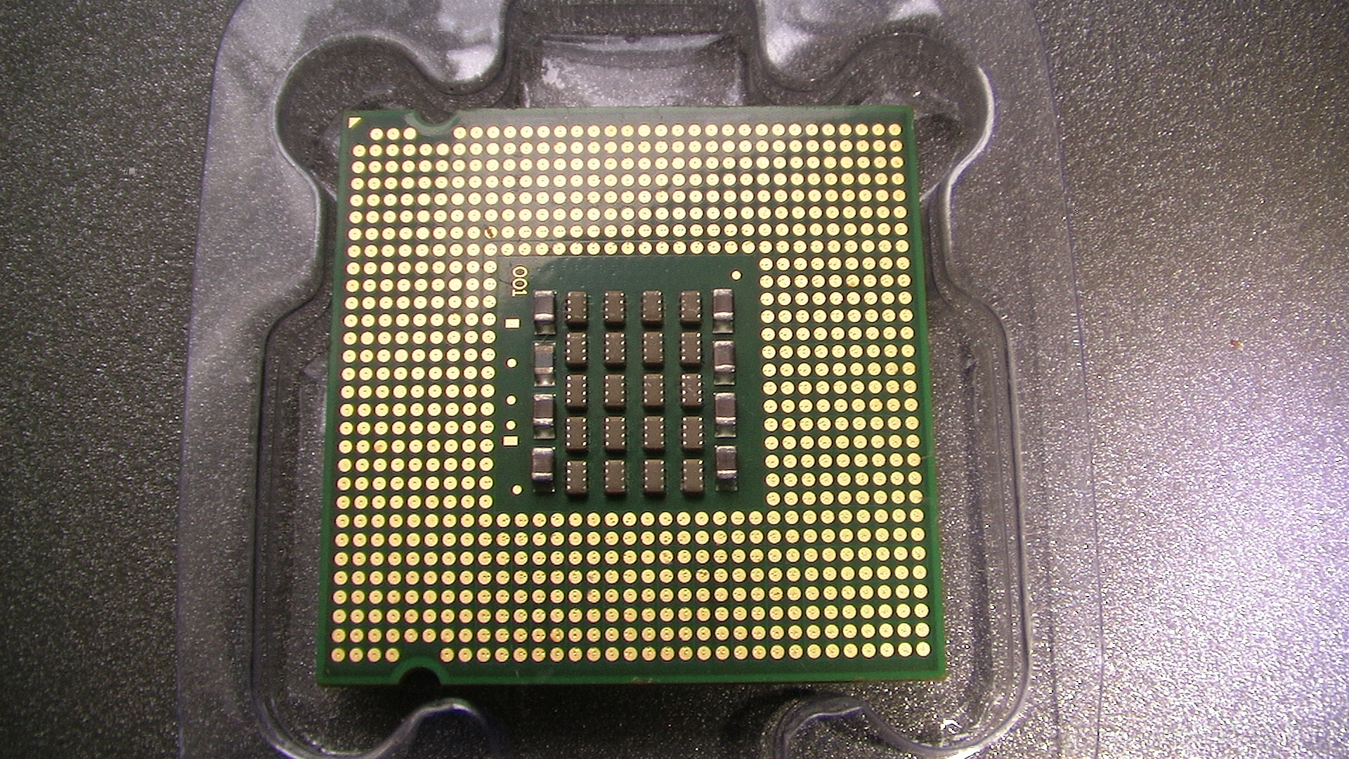 intel lga775 山寨货!网友有假 i7-990x,大陆出现假 g620