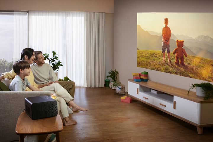 BenQ 推出 GP520 4K 智慧調光投影機，搭載自動劇院模式，可偵測室內環境找出最佳參數，售價 42,900 元