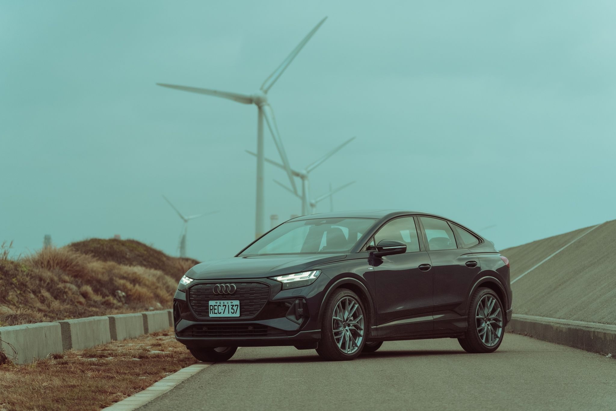 純電移動無縫接軌！試駕 Audi Q4 Sportback e-tron 55 quattro S-Line 運動版體驗智慧科技旅程