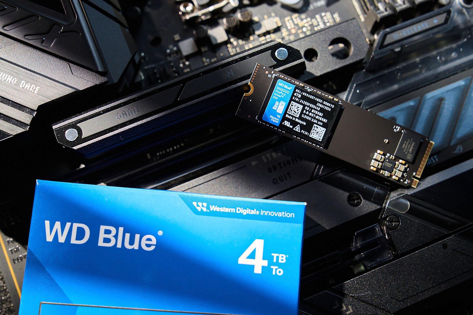 加速 AI 應用程式和工作流程：一次滿足生產力應用的 WD Blue SN5000 PCIe 4.0 4TB SSD