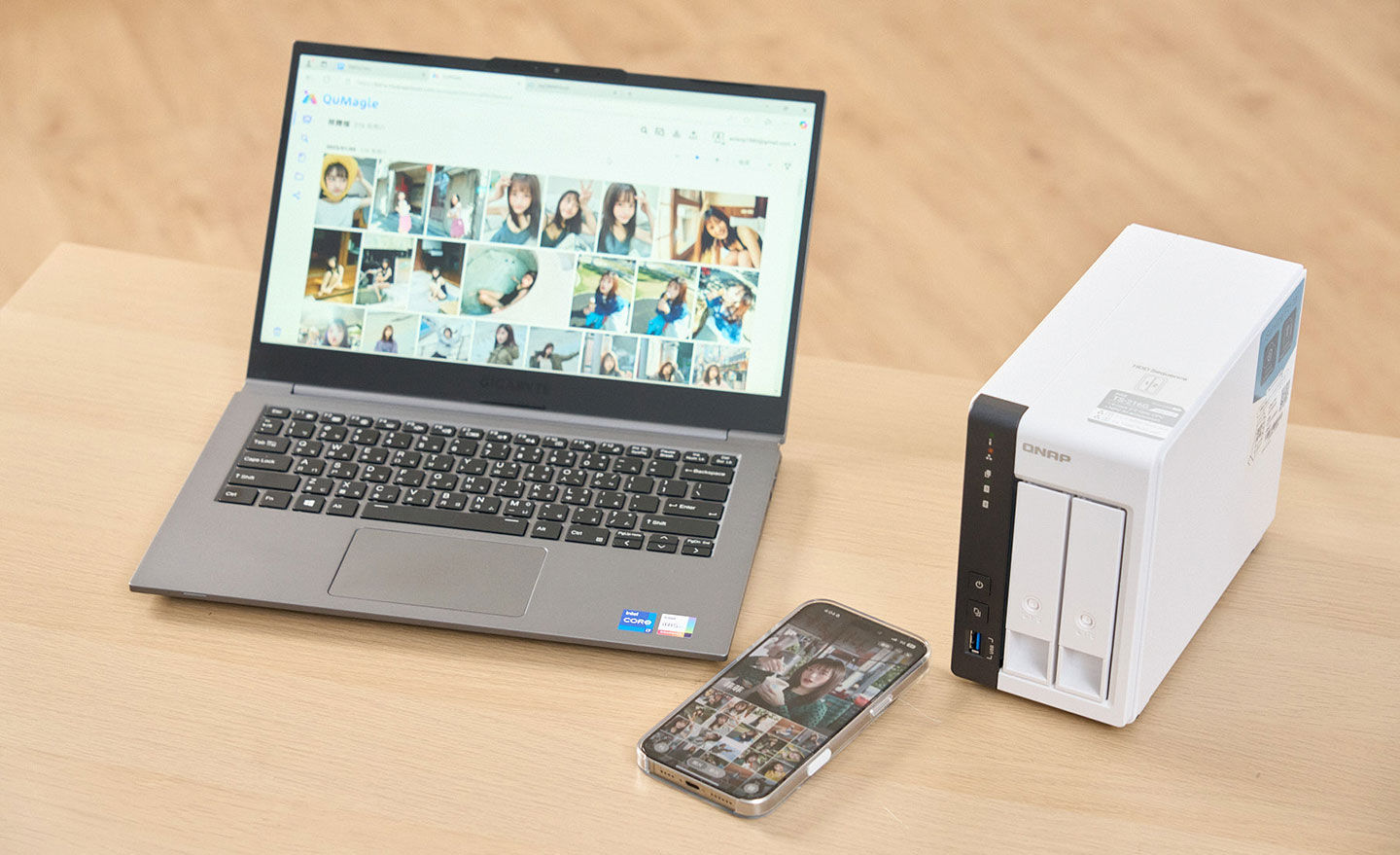 價格友善，功能完整同時易於使用的 QNAP TS-216G，讓使用者輕鬆打造專屬於自己的「個人雲」，能滿足現有雲端相簿、手機照片的備份需求。