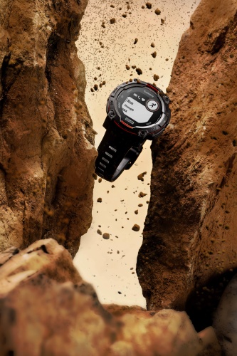 Garmin Instinct 3 系列戶外運動錶在台上市！新增 AMOLED 全彩螢幕、入門級 Instinct E 同步登場
