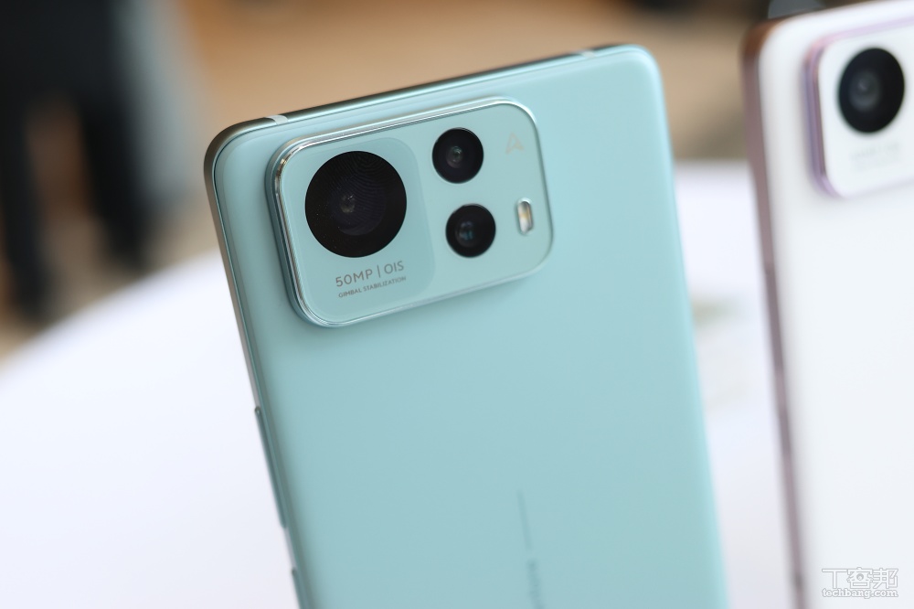華碩推出 Zenfone 12 Ultra，主打 AI 應用、售價 29,900 元起