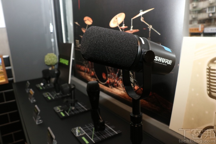 SHURE MV7i智慧麥克風發表：全球首款內建錄音介面的動圈麥克風，售價 349 美元