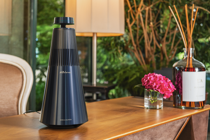 Bang & Olufsen 攜手知名船廠品牌 Riva 打造 Beosound A5 與 Beosound 2 RIVA 版揚聲器