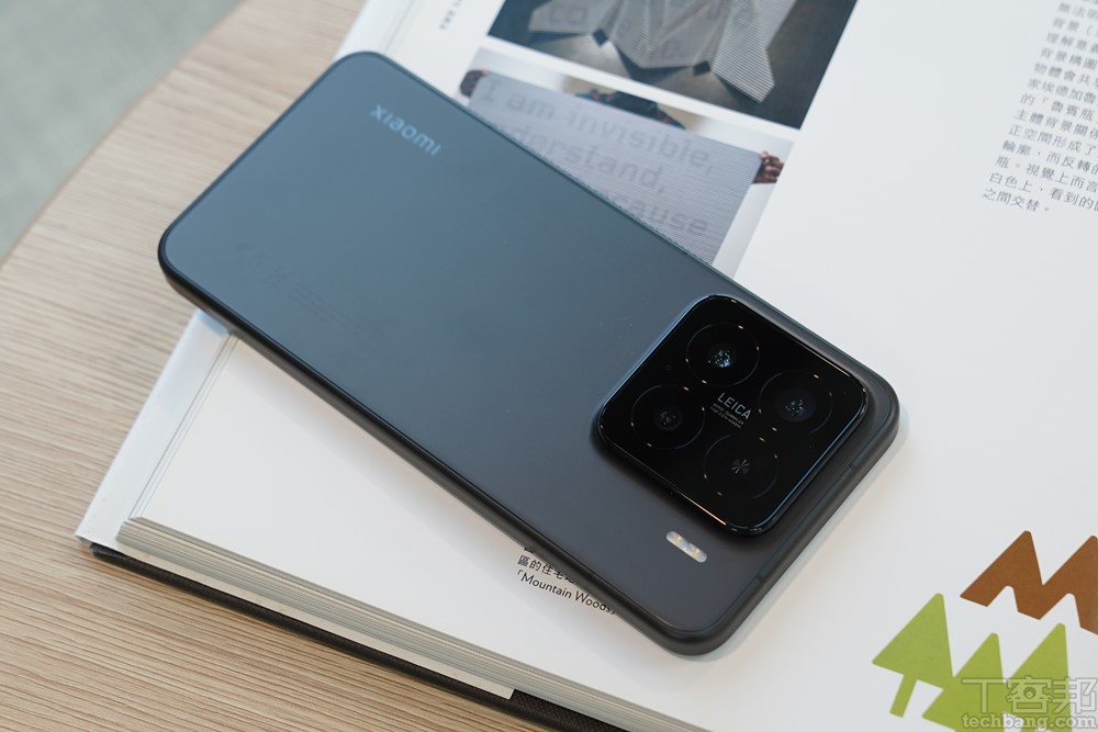 Xiaomi 15 上手評測：AI 應用更豐富、徠卡三鏡頭實拍，和 Xiaomi 14 相比升級重點？