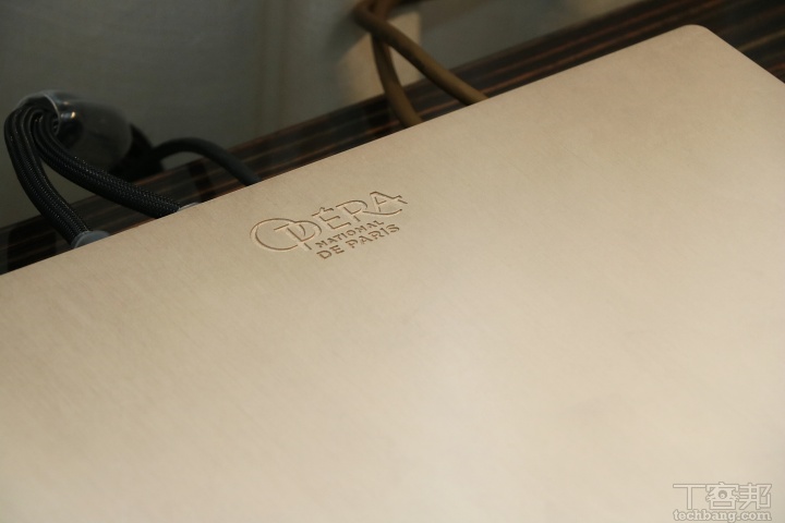 Devialet 二代發燒級擴大機 Devialet Astra 發表：23K 金箔機身、頂尖 ADH 放大技術，還升級個性化設定