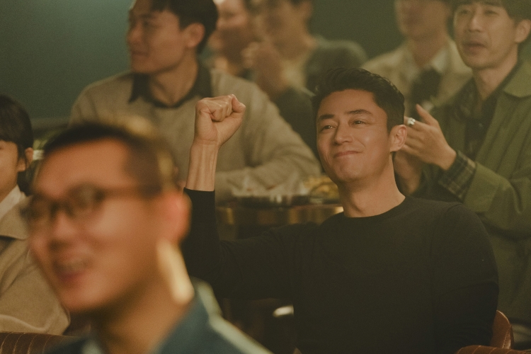 《忘了我記得》Netflix 影集 5／23 上線，秦漢回歸台劇、與謝盈萱飾父女