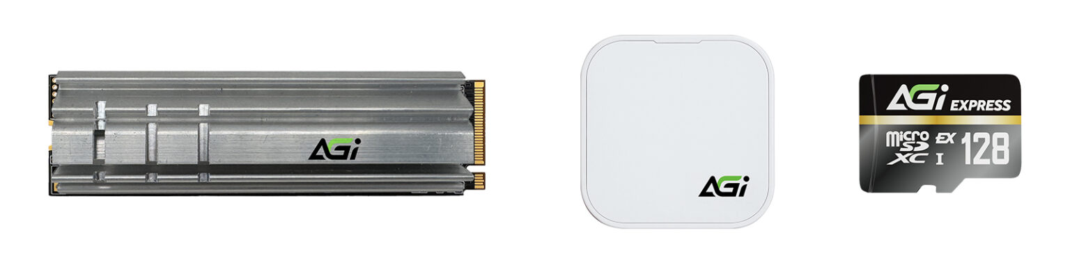 AGI 於 COMPUTEX 2025 亮相產品，由左至右分別為 PCIe Gen5 SSD、USB4 行動固態硬碟與 microSD Express 記憶卡。