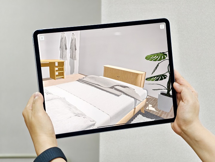 在《Planner 5D》這款 3D 室內設計軟體下，也可隨時切換 AR 模式，更有擬真效果。