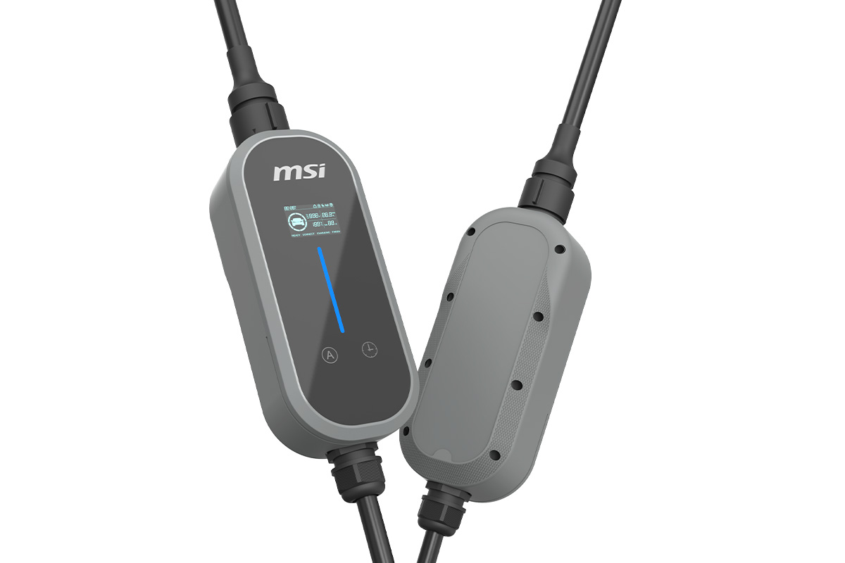 ▼ MSI EZgo 提供冷霧白與泰坦灰兩種主機配色，NEMA 14-50 專用插座也會推出同款色系，預計 6 月底上市。