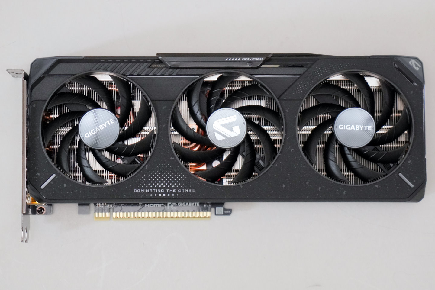 它採用GIGABYTE Windforce 3風扇散熱方案。