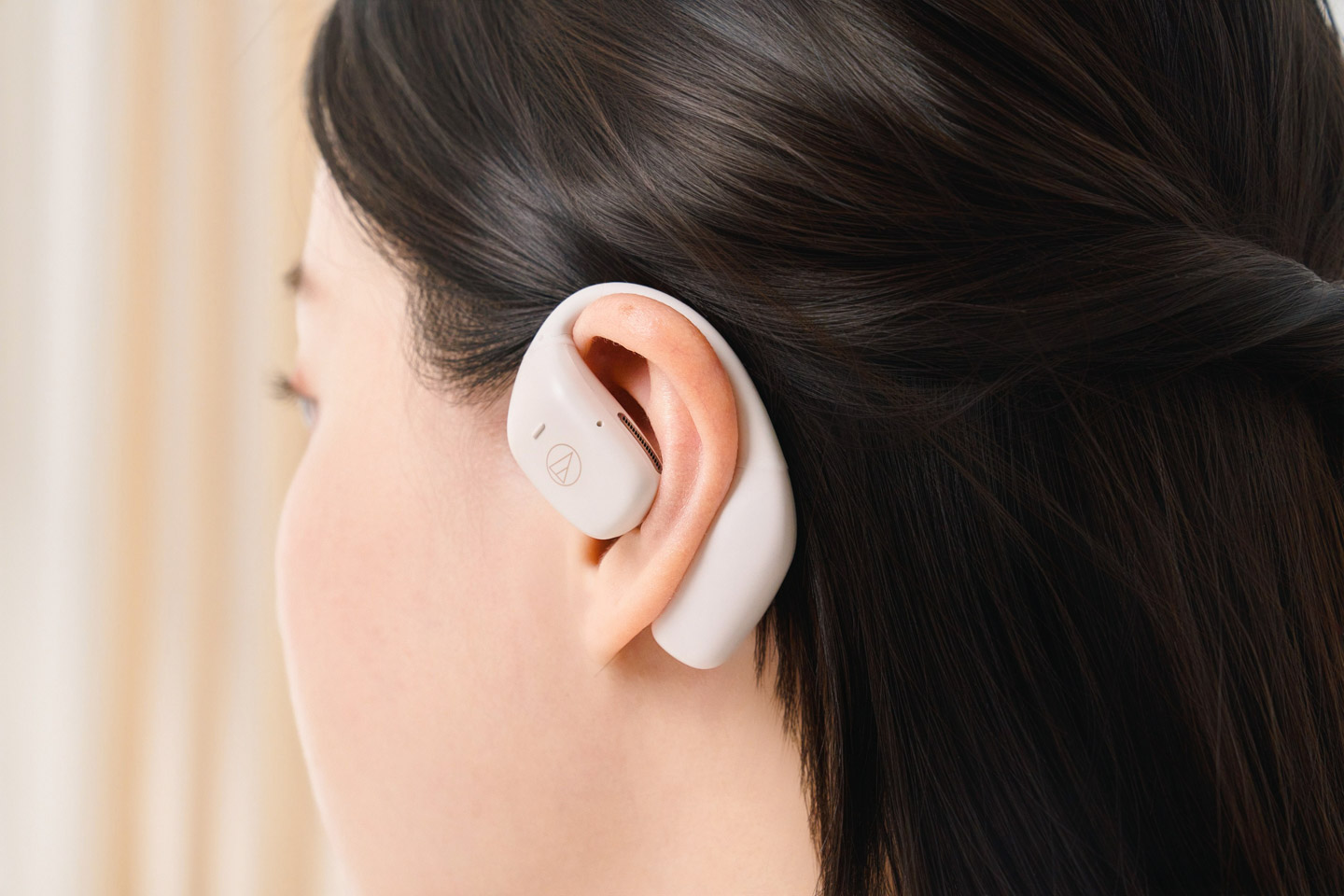 鐵三角 Audio-Technica ATH-AC5TW 評測：舒適度佳、聽感自然的高 CP 值開放式耳掛真無線耳機