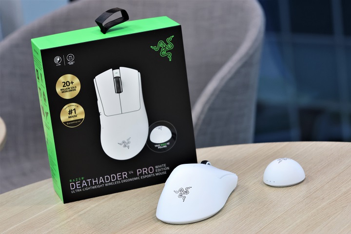 Razer DeathAdder V4 Pro 評測：56g 超輕量、150 小時續航、新光學微動加持，右手玩家首選電競滑鼠