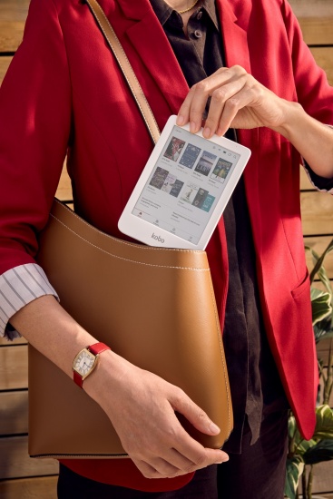 Kobo Clara Colour 純白新色登場！延續 6 吋輕巧機身與彩色畫面，早鳥預購套組 $5,999 元