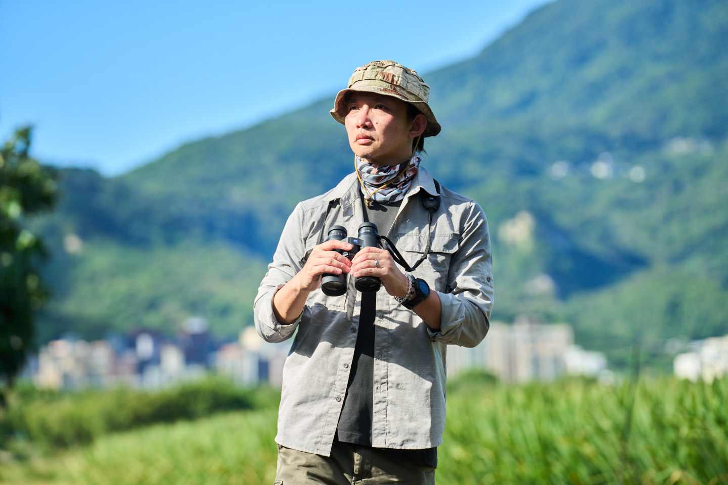 探尋山林原野間的飛羽身影，攝影師蘇亮宇與 ZEISS SFL 50 雙筒望遠鏡的深度對話