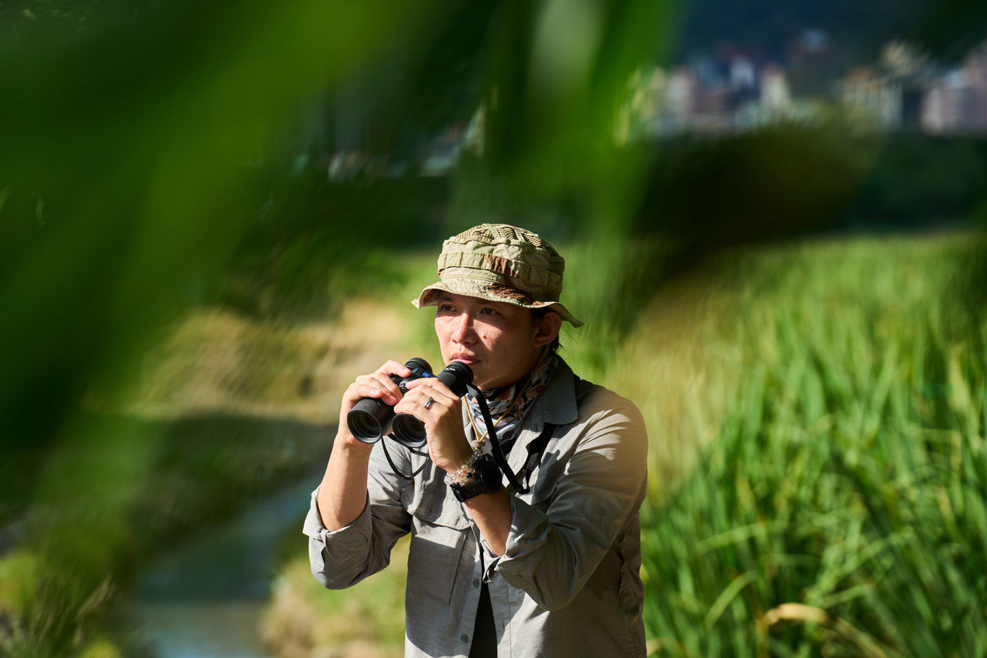 探尋山林原野間的飛羽身影，攝影師蘇亮宇與 ZEISS SFL 50 雙筒望遠鏡的深度對話