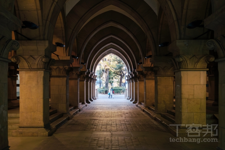 預判就是在與光對話的一種過程，在按下快門之前，判斷應該要增加或減少曝光，才能拍出想要的畫面。