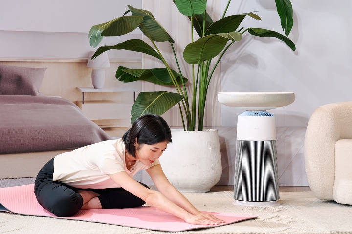 LG 首款為貓而生空氣清淨機 PuriCare AeroCatTower 上市！還有五合一機種、雙變頻除濕機同步亮相