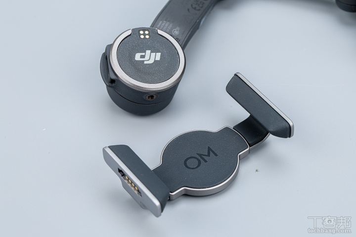 磁吸手機夾：磁吸設計可讓手機快速完成固定或拆卸，並相容於更多大鏡頭的安卓手機。  ▲ 磁吸手機夾：磁吸設計可讓手機快速完成固定或拆卸，並相容於更多大鏡頭的安卓手機。  ▲ 磁吸手機夾：磁吸設計可讓手機快速完成固定或拆卸，並相容於更多大鏡頭的安卓手機。