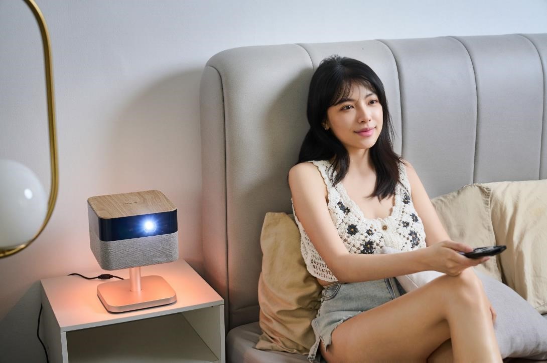 Epson 行動娛樂投影機 EF-61、EF-62、EF-72 評測：3 核心亮彩引擎加持，樹立移動劇院「聲光美色」新標準