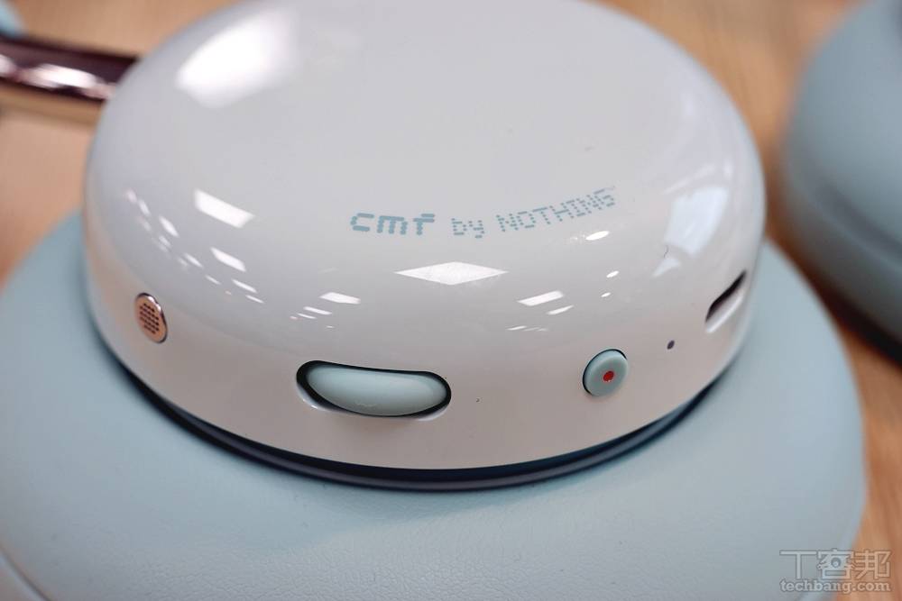 CMF Headphone Pro 頭戴式耳機實測：超長續航力、實體操控，通勤族音樂享受首選