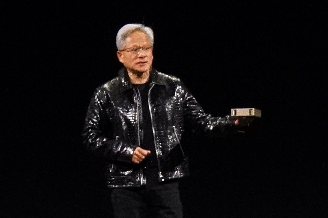 【GIGABYTE AI TOP ATOM動手玩（1）】：NVIDIA DGX Spark迷你AI工作站規格分析