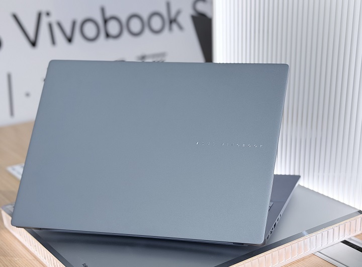 Asus 搭載 Intel Core Ultra 3 系列 AI 筆電預購中，雙螢幕 Zenbook DUO 售價 94,999 元