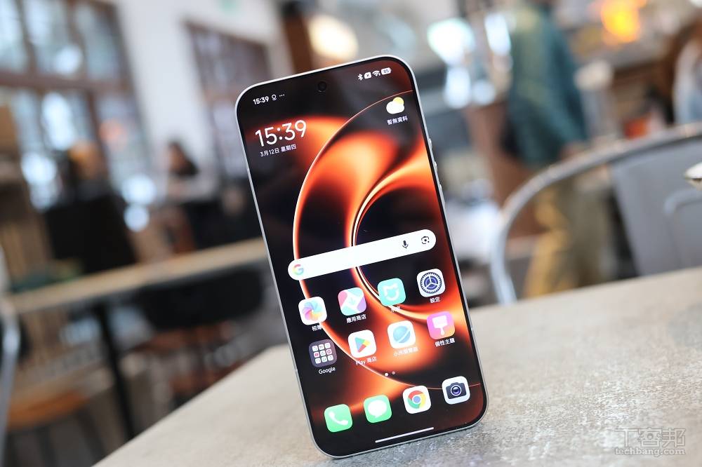 小米 17 Ultra 評測：長焦鏡頭再升級、效能、手感、攝影都到位的旗艦