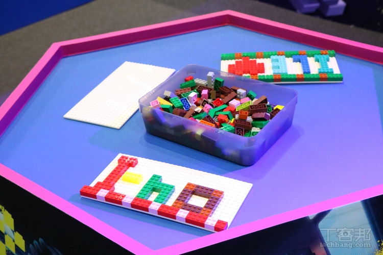 樂高《拼出夢幻愛車》闖關活動於桃園台茂購物中心登場！現場朝聖 1:1 比例樂高 F1 法拉利模型