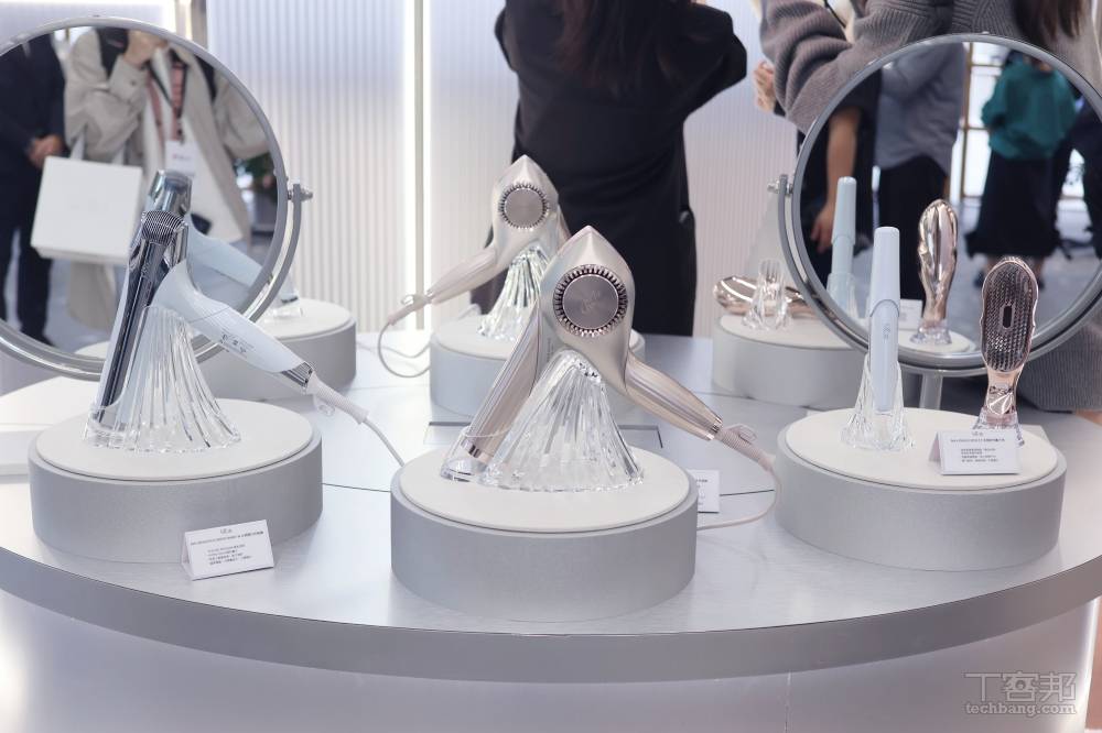 恆隆行代理日本 ReFa 美髮新品：智能感應控溫吹風機與離子夾正式在台上市