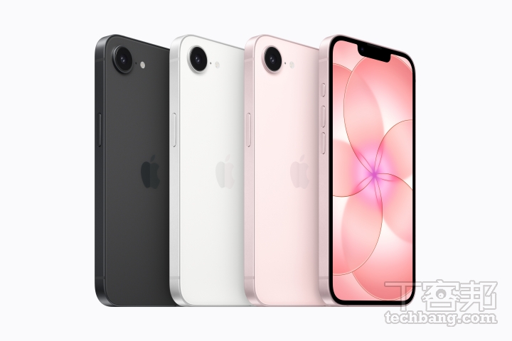 三色可選擇除了黑、白色之外，新推出粉色，也可說是這次的特別色。