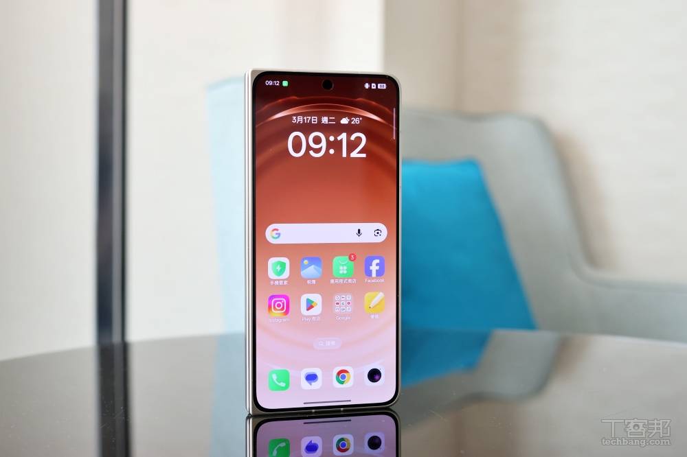 不只沒有摺痕，OPPO Find N6 升級 AI 產生圖表、相機也跟著升級了