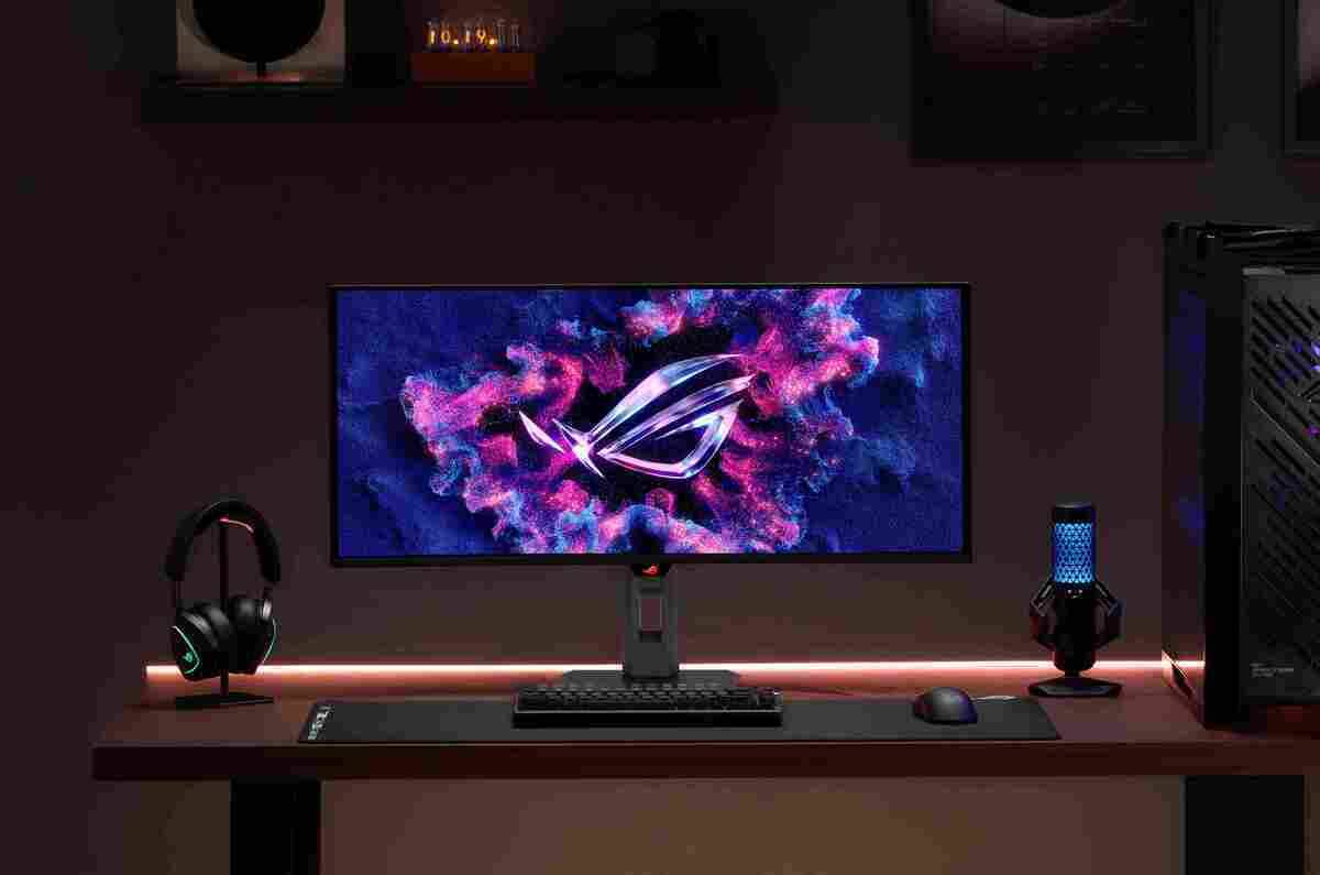 ROG Strix OLED XG34WCDMS 採用 34 吋 WQHD 1800R 曲率 RGB Tandem QD-OLED 面板,具備 280Hz 更新率和 0.03ms GTG 灰階反應時間,再加上 RGB Stripe Pixel像素排列,可呈現更清晰銳利的文字與高精準色彩表現。