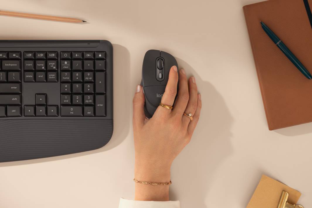 Logitech 推出有「掌心軟墊」的滑鼠!Signature 系列三款新品瞄準超長工時的辦公族
