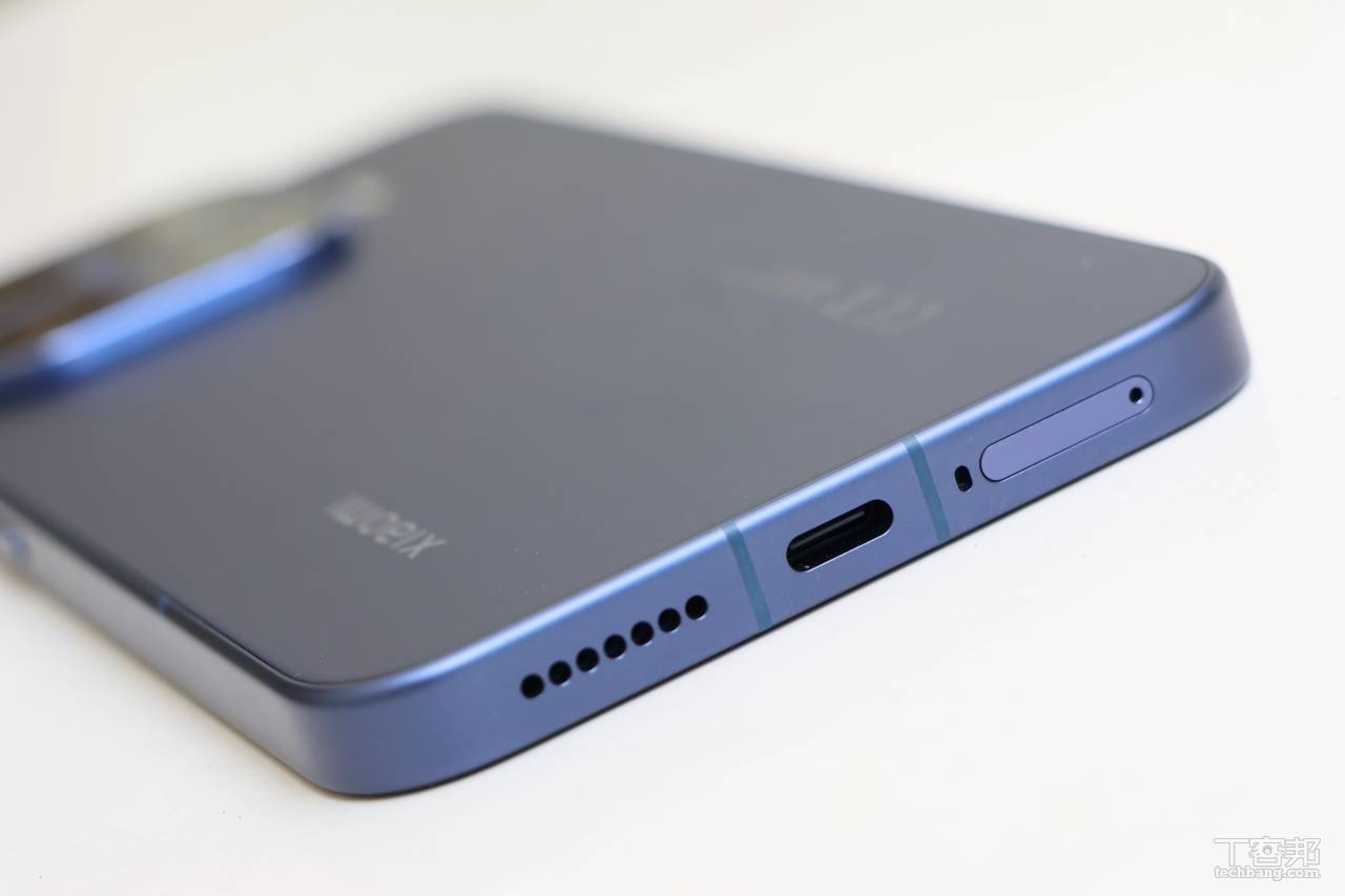 7,000mAh 超大電池！Xiaomi 17T Pro 超長續航、五倍長焦新機實測