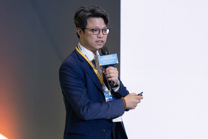 祺富資本陳柏助管理合夥人從投資人角度分享資安新創募資關鍵思維與國際市場發展機會。