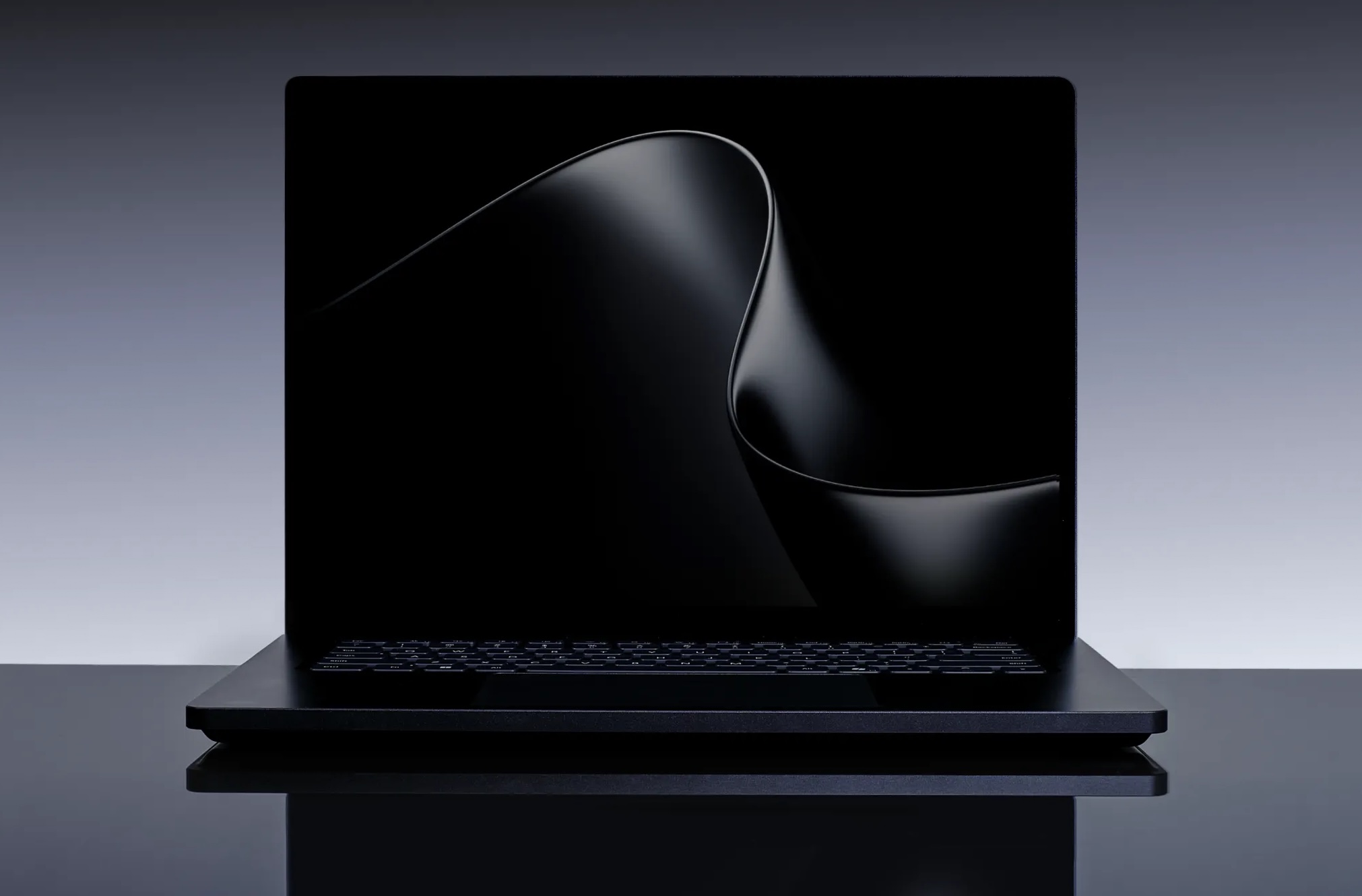 【COMPUTEX 2026】微軟發表 Surface Laptop Ultra，搭載 NVIDIA RTX Spark 平台、效能創 Surface 新高