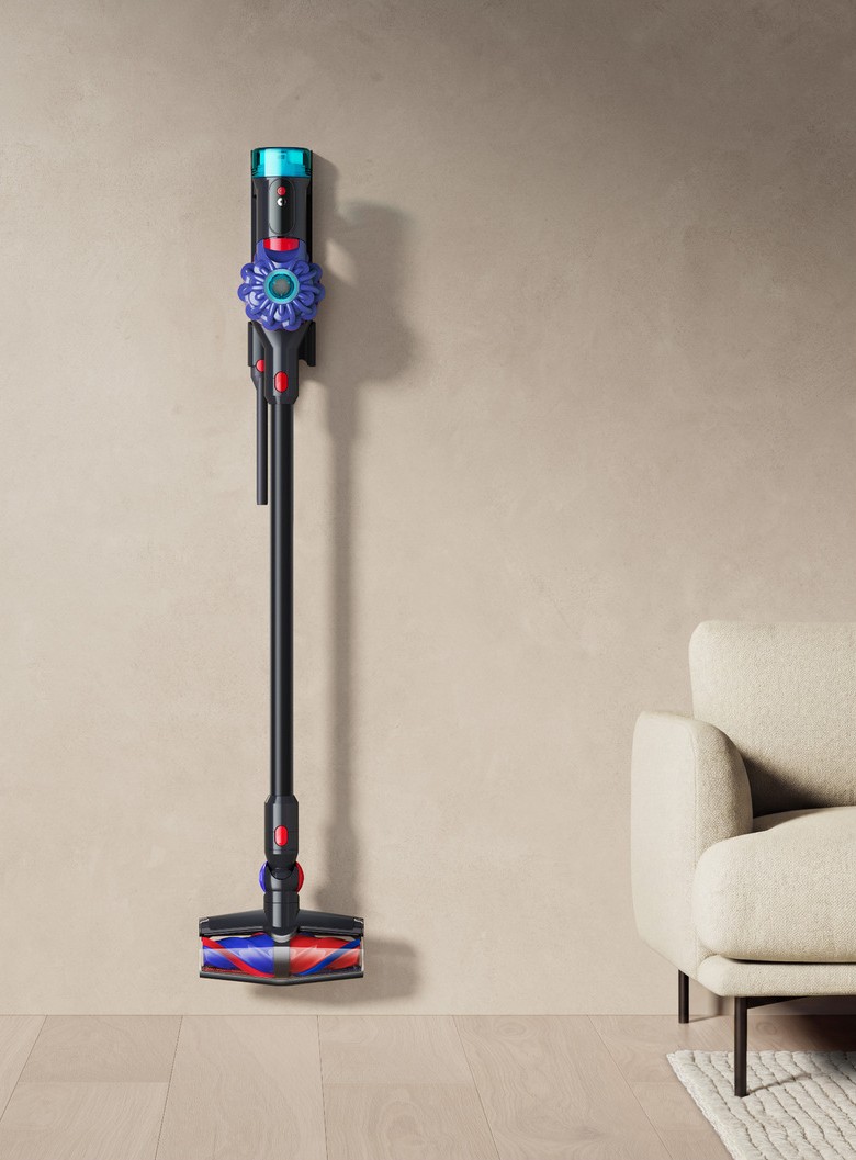 不怕長髮卡滾刷！Dyson 推 V10 Konical 吸塵器在台開賣、售價 15,900 元