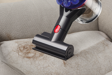 不怕長髮卡滾刷！Dyson 推 V10 Konical 吸塵器在台開賣、售價 15,900 元
