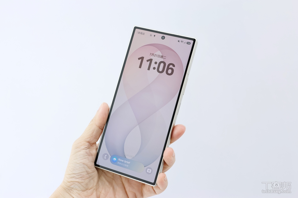 Galaxy Z Fold8 Ultra 對比 Galaxy Z Fold7 升級了哪些地方？螢幕摺痕還在嗎？