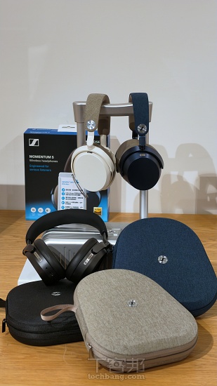 宙宣今年將在 TAA 音響展率先展出甫發表的 SENNHEISER MOMENTUM 5 Wireless 耳機(NT$14,900元),支援 Dolby Atmos與頭部追蹤技術,打造沉浸式 3D 空間音效。