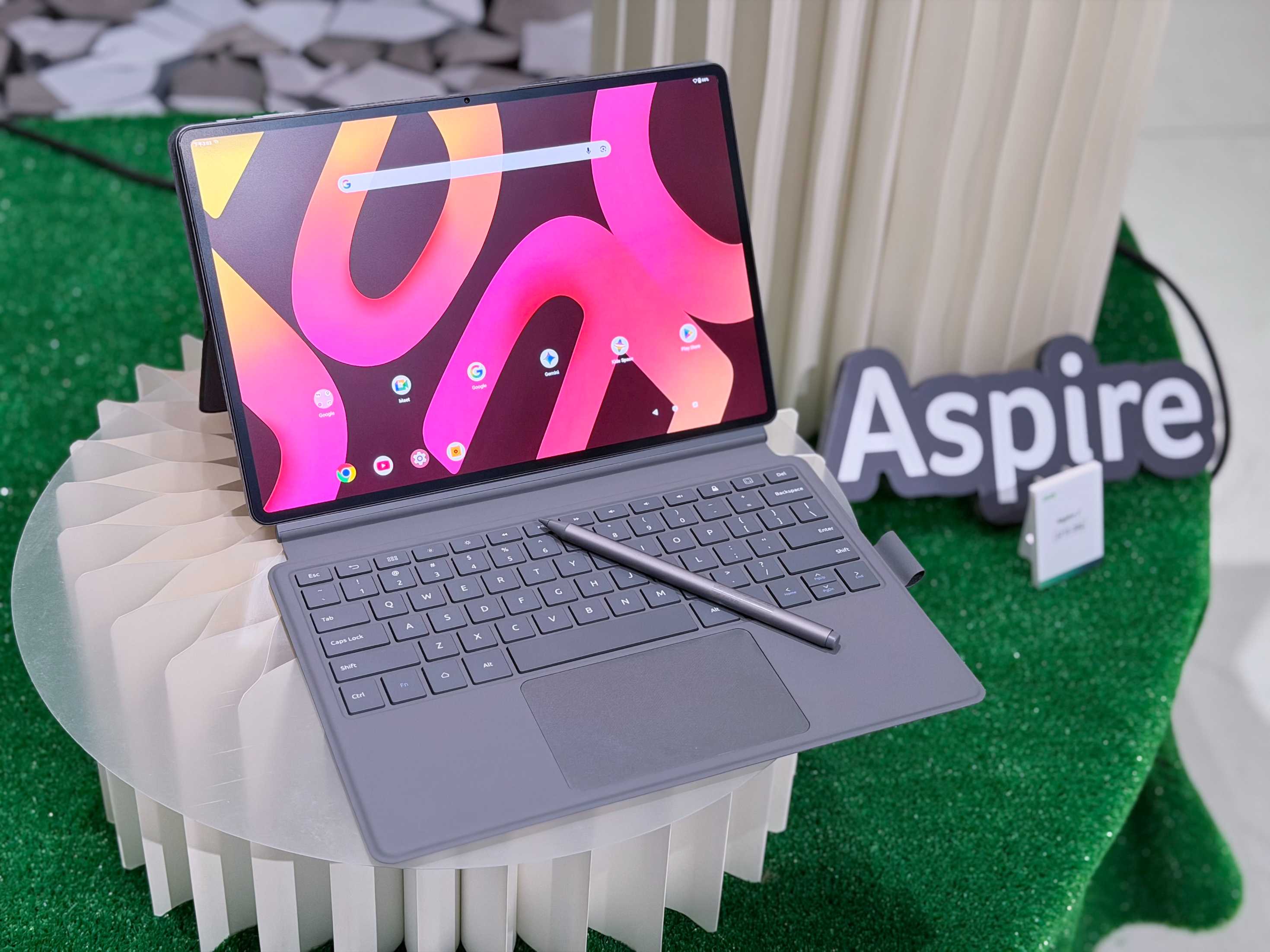 Acer Day 10 周年登場!僅 999 克 Swift Air 羽量級筆電、Iconia Duo D12/S12生產力平板上市
