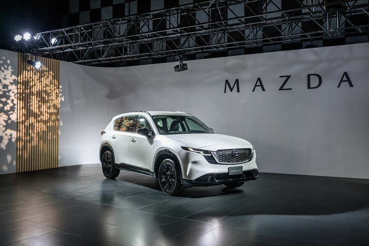 Mazda 第三代 CX-5 四車型在台上市!全車系標配 4WD 四驅架構、售價 94.9 萬元起