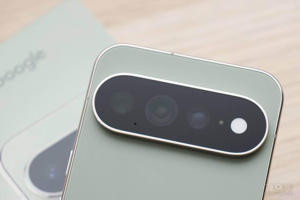 Pixel 11 Pro XL 使用心得：這次不只追求 AI，螢幕、相機與耐刮也跟著升級
