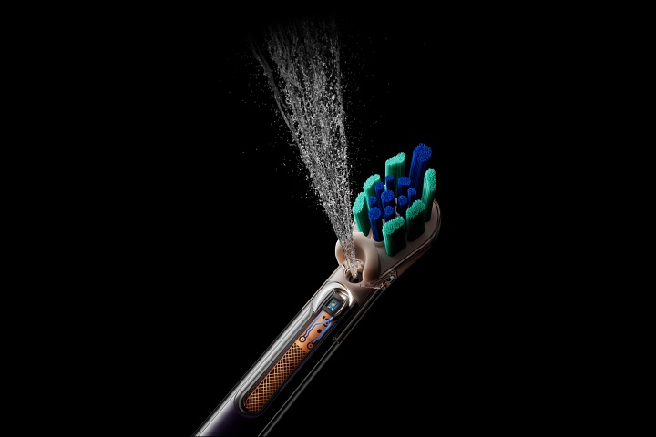 Dyson 首款電動牙刷 CameraJet 問世!內建微型鏡頭,一次達成沖牙、刷牙與漱口三合一口腔清潔