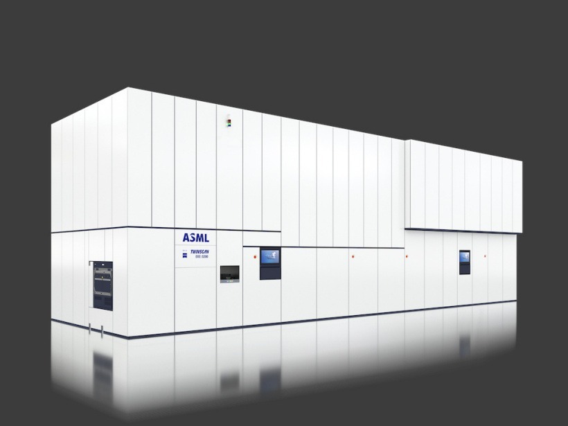 超越台積電 2 奈米極限!ASML 揭密 High NA EUV 量產進度:產能飆升、5 代 DRAM 都能用