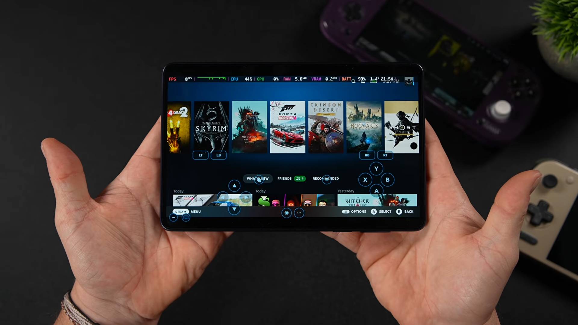 《電馭叛客 2077》在手機上跑出 60 FPS!DroidDeck 讓 Android 手機免串流直接玩 Steam 遊戲
